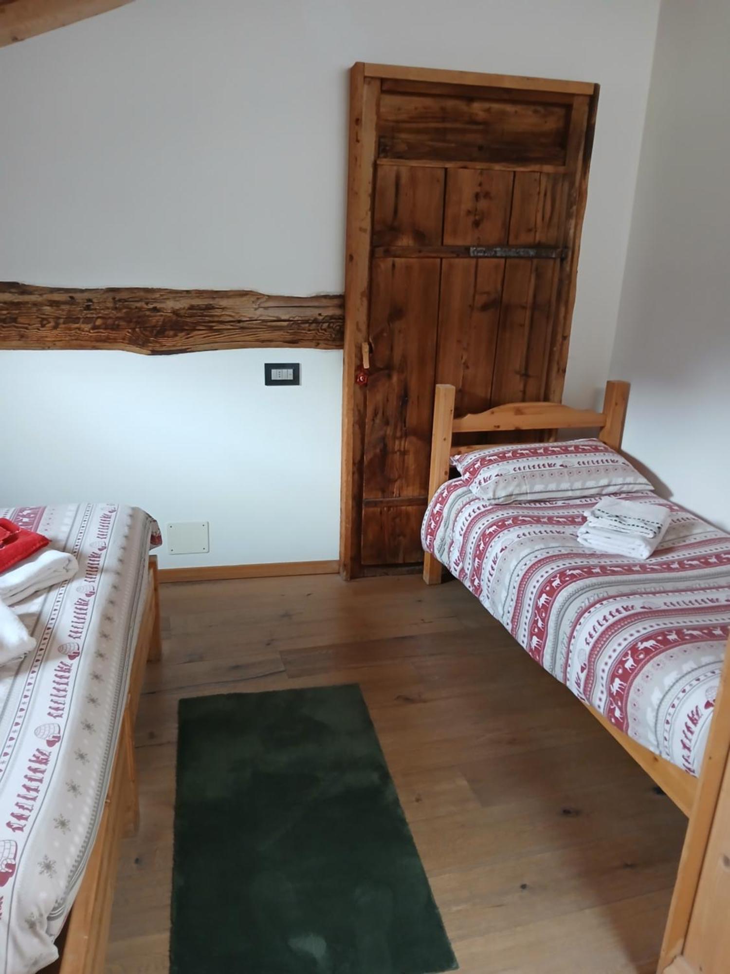 Bed and Breakfast Beb La Stube Dei Partel Ціано-ді-Ф'ємме Екстер'єр фото