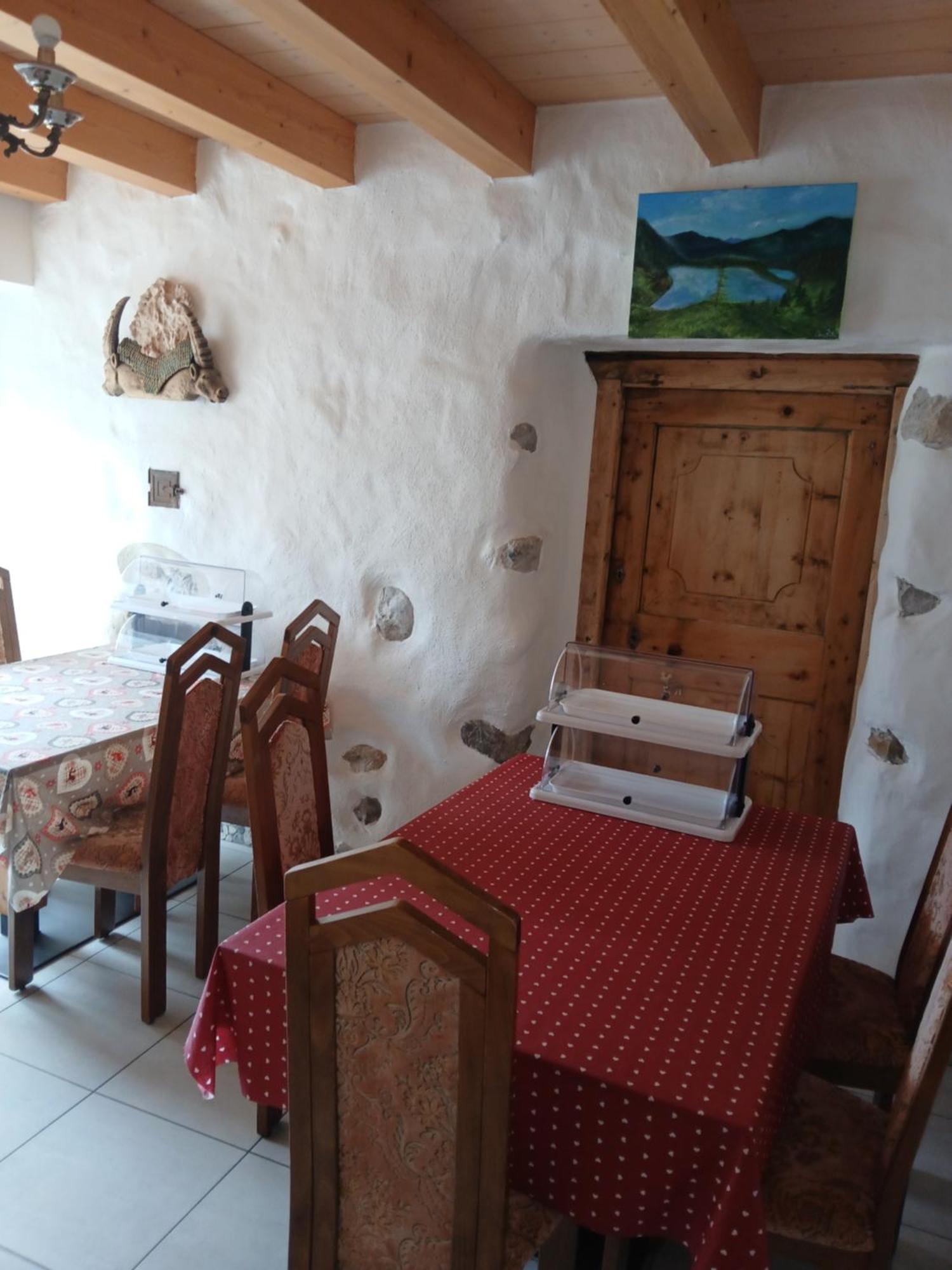 Bed and Breakfast Beb La Stube Dei Partel Ціано-ді-Ф'ємме Екстер'єр фото
