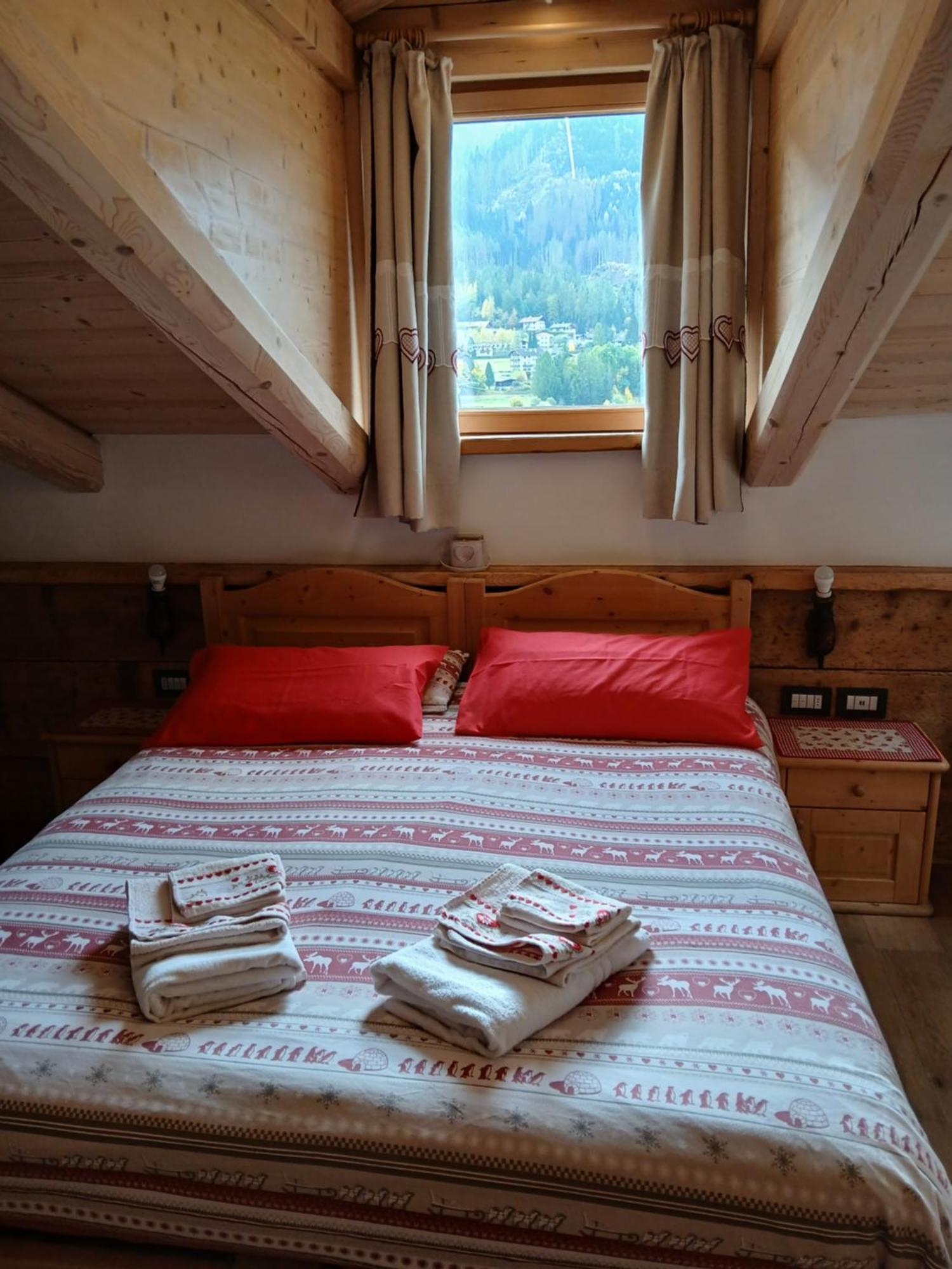 Bed and Breakfast Beb La Stube Dei Partel Ціано-ді-Ф'ємме Номер фото