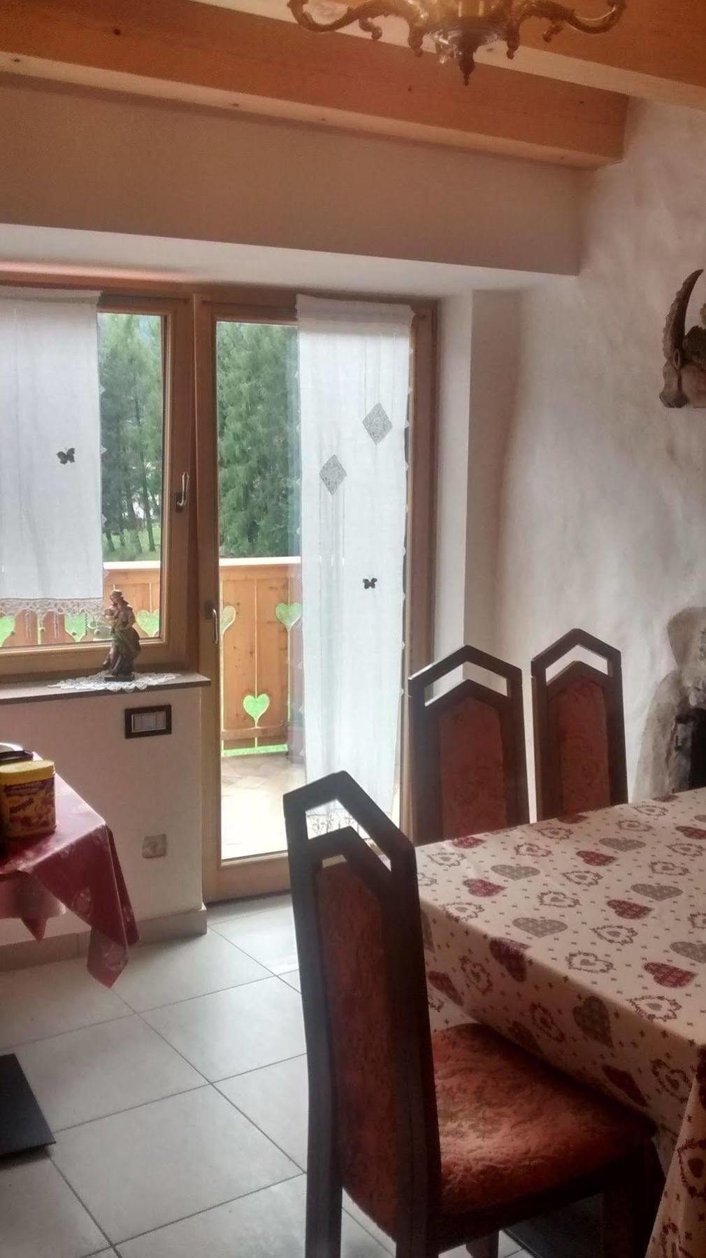 Bed and Breakfast Beb La Stube Dei Partel Ціано-ді-Ф'ємме Екстер'єр фото